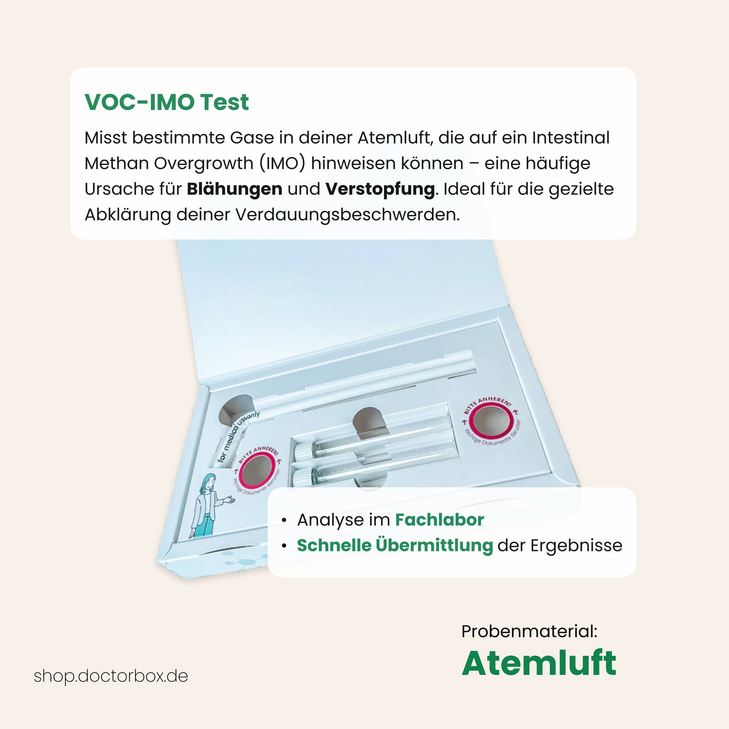 VOC-IMO-Test von DoctorBox: Set zur Analyse von Atemluftproben auf Intestinal Methan Overgrowth (IMO). Das Testkit enthält Proberöhrchen und Anleitungen. Text im Bild erklärt, dass der Test bestimmte Gase in der Atemluft misst, die auf Blähungen und Verstopfung hinweisen können. Analyse im Fachlabor, schnelle Übermittlung der Ergebnisse. Probenmaterial: Atemluft.